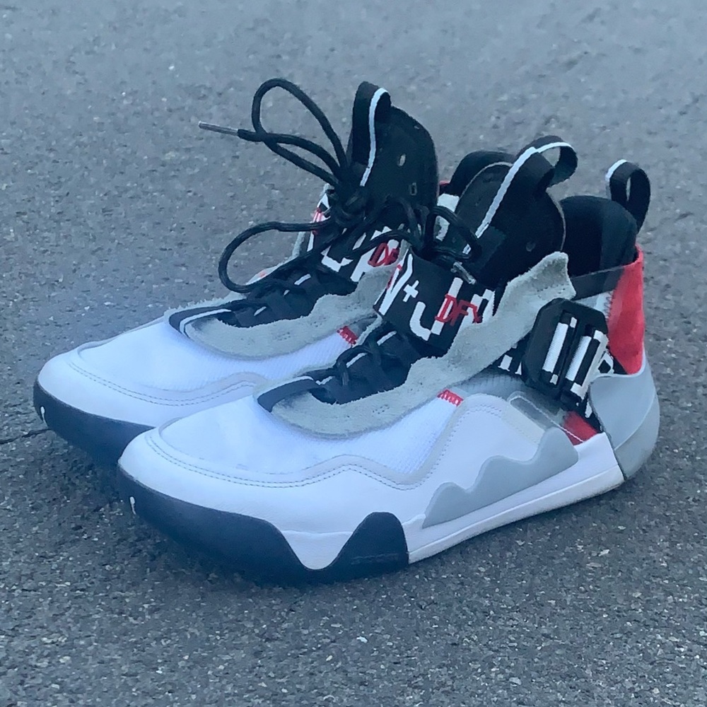 Jordan Defys